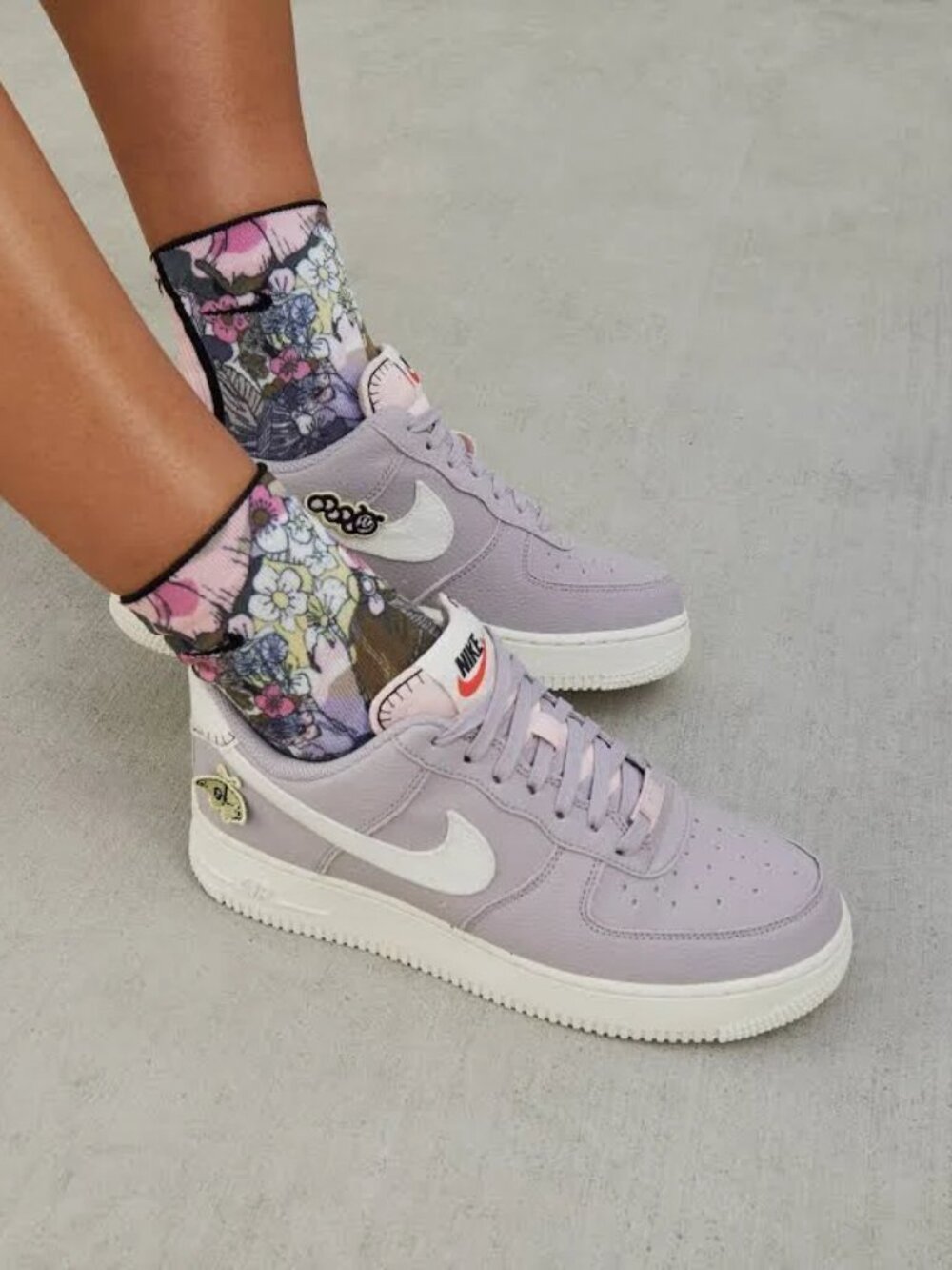 Nike Women's Lavender Purple & White Low Top Sneakers